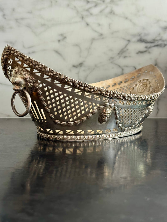 Sheffield Silver Plated Lion Server